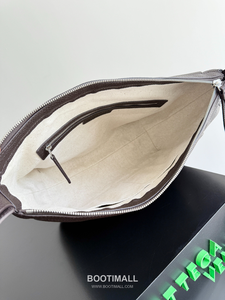 Bottega Veneta Intrecciato Diago Hobo Bag 보테가 베네타 인트레치아토 디아고 호보백 토프 브라운 39cm 11