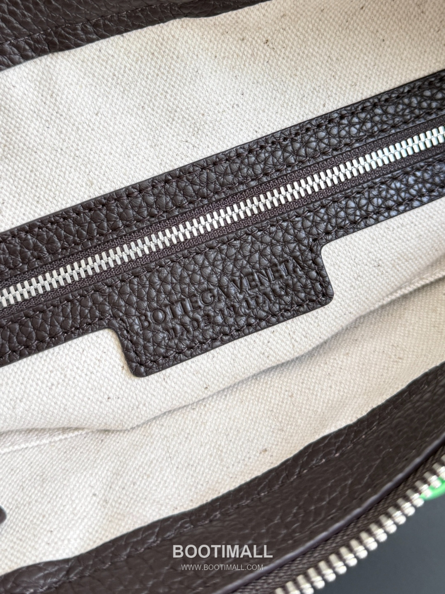 Bottega Veneta Intrecciato Diago Hobo Bag 보테가 베네타 인트레치아토 디아고 호보백 토프 브라운 39cm 12