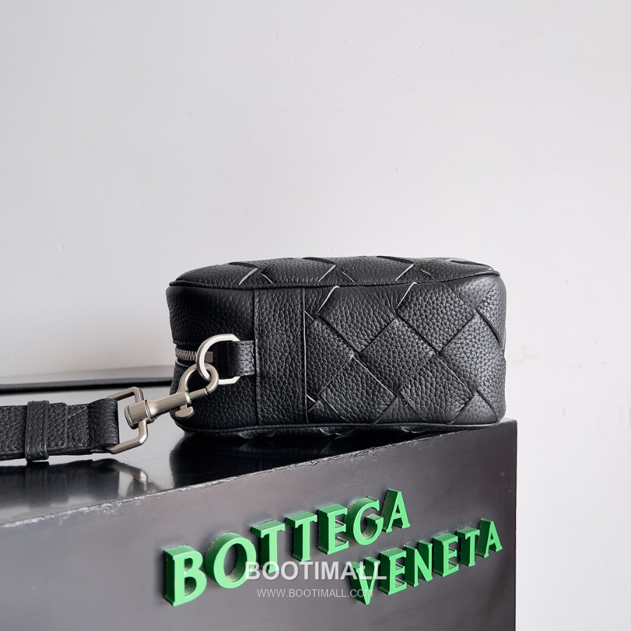 Bottega Veneta Intrecciato Camera Bag 보테가 베네타 인트레치아토 카메라백 블랙 29cm 2