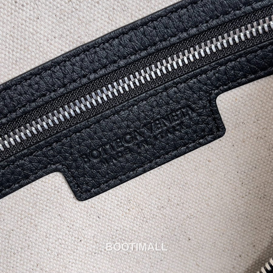 Bottega Veneta Intrecciato Camera Bag 보테가 베네타 인트레치아토 카메라백 블랙 29cm 9