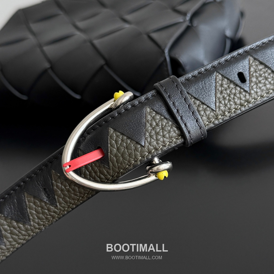 Bottega Veneta Diago Intreccio Smooth Leather Cross-body Bag 보테가 베네타 디아고 인트레치오 스무스 레더 크로스백 블랙 22.5cm 5