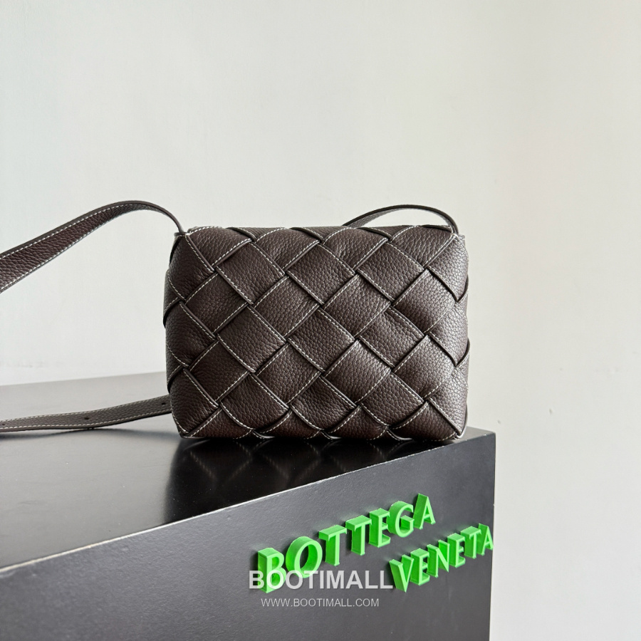 Bottega Veneta Diago Intreccio Smooth Leather Cross-body Bag 보테가 베네타 디아고 인트레치오 스무스 레더 크로스백 버건디브라운 22.5cm 3