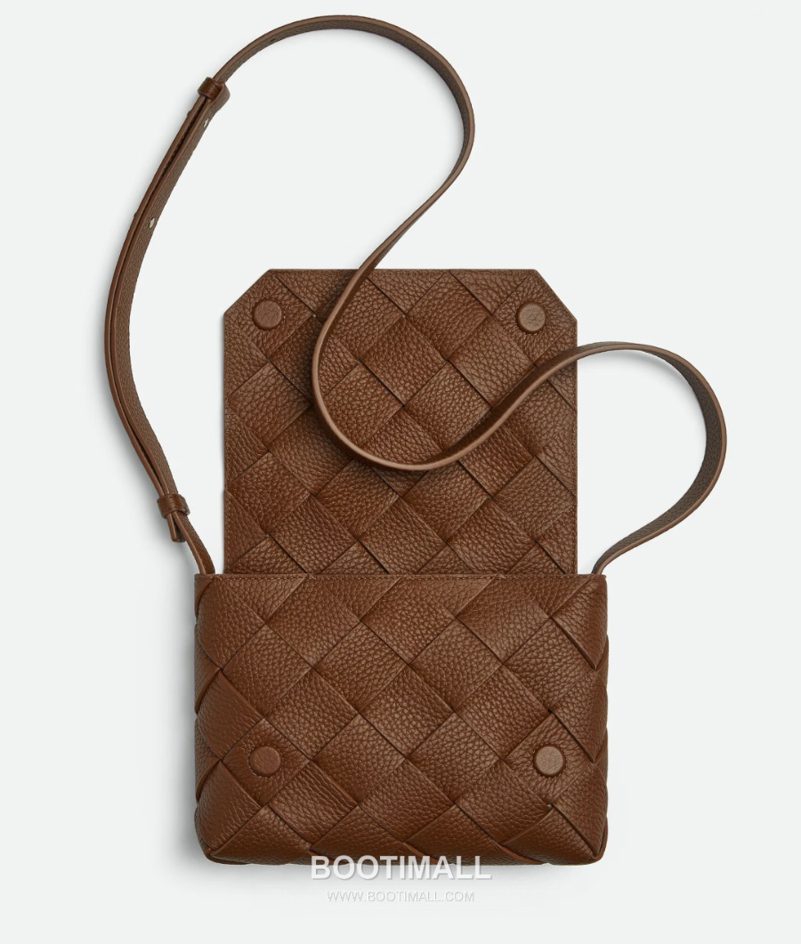 Bottega Veneta Diago Intreccio Smooth Leather Cross-body Bag 보테가 베네타 디아고 인트레치오 스무스 레더 크로스백 브라운 22.5cm 3