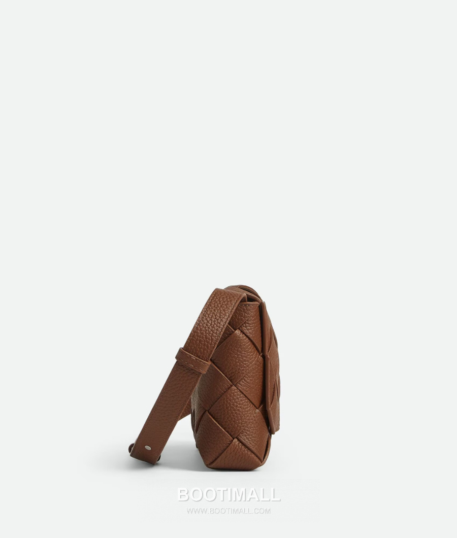 Bottega Veneta Diago Intreccio Smooth Leather Cross-body Bag 보테가 베네타 디아고 인트레치오 스무스 레더 크로스백 브라운 22.5cm 4