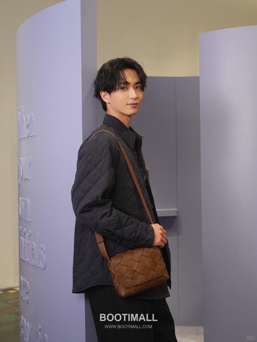 Bottega Veneta Diago Intreccio Smooth Leather Cross-body Bag 보테가 베네타 디아고 인트레치오 스무스 레더 크로스백 브라운 22.5cm 8