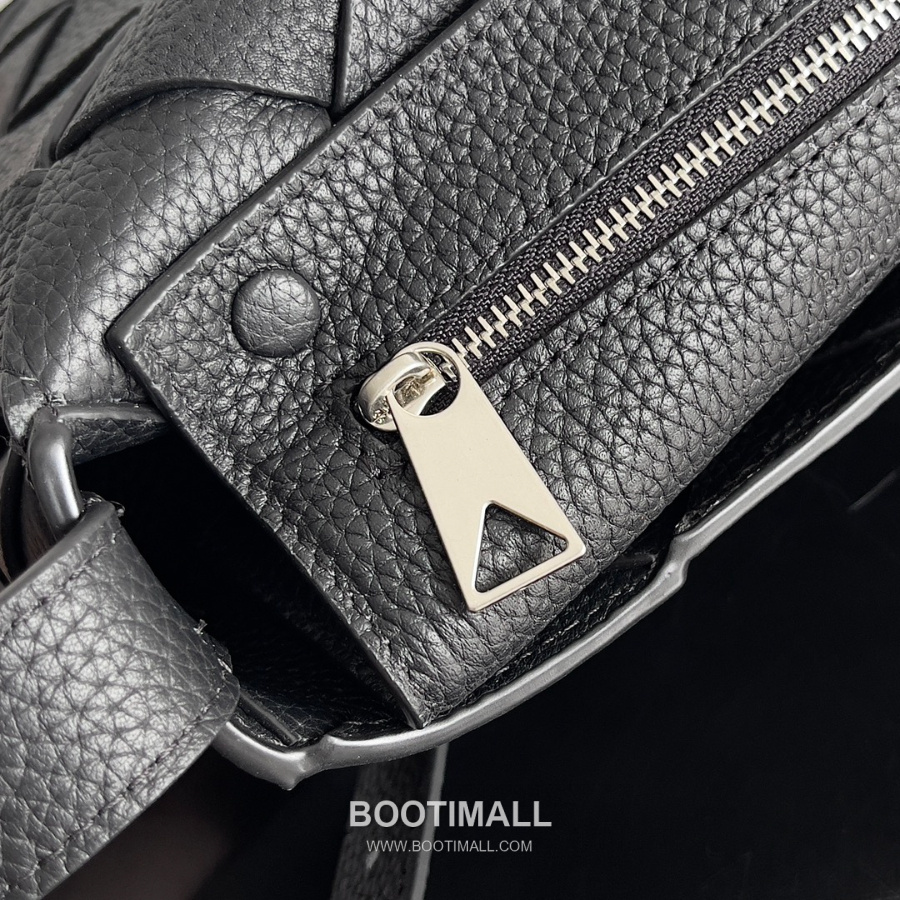 Bottega Veneta Diago Intreccio Smooth Leather Cross-body Bag 보테가 베네타 디아고 인트레치오 스무스 레더 크로스백 블랙 22.5cm 8