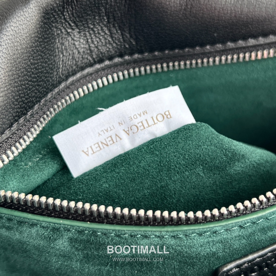 Bottega Veneta Veneto Flap Messenger 보테가 베네타 베네토 플랩 메신저백  투톤블랙 26cm 9