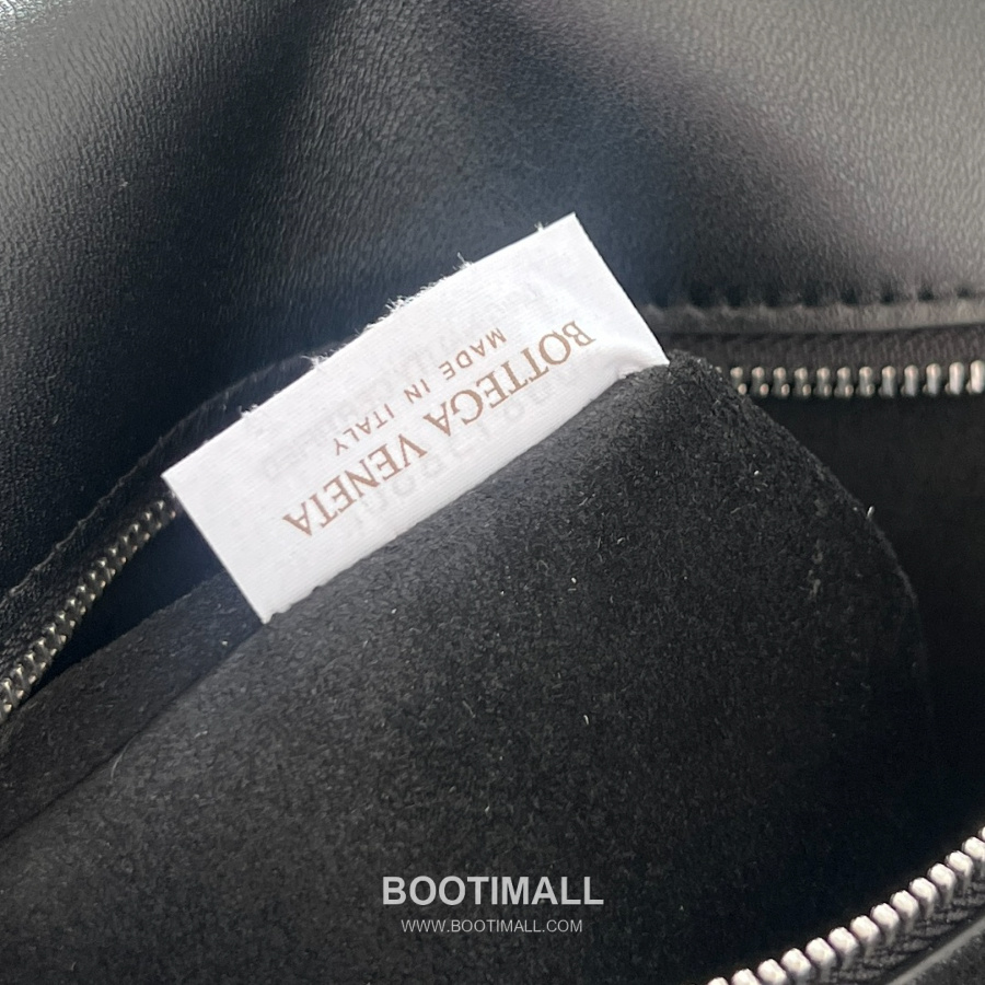 Bottega Veneta Veneto Flap Messenger 보테가 베네타 베네토 플랩 메신저백  블랙 26cm 8