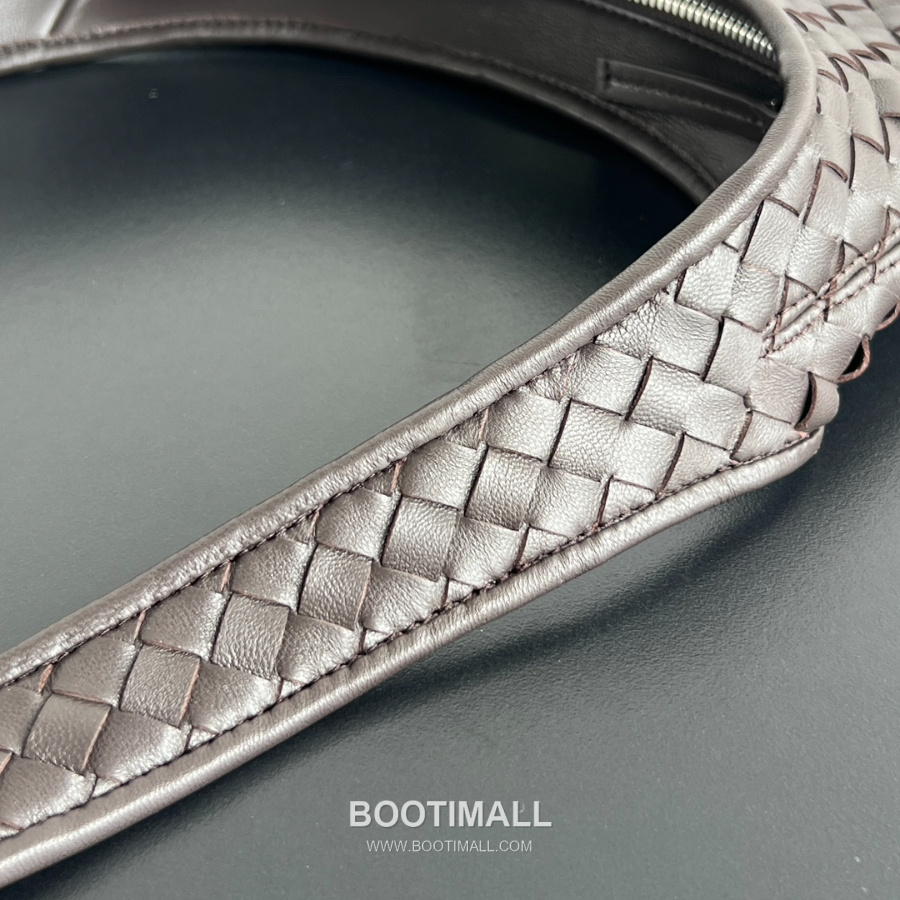 Bottega Veneta Small Veneto Intrecciato 보테가 베네타 스몰 베네토 인트레치아토 크로스바디 백 836918V5RI1 다크 브라운 27cm 5