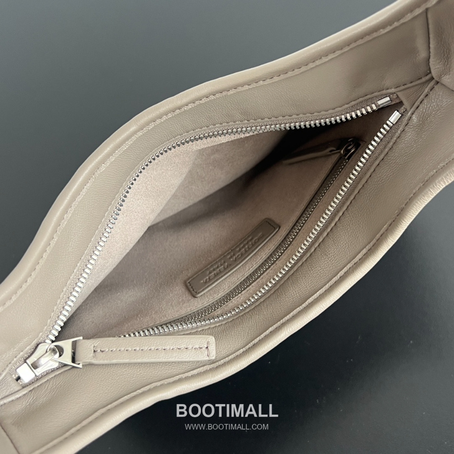 Bottega Veneta Small Veneto Intrecciato 보테가 베네타 스몰 베네토 인트레치아토 크로스바디 백 836918V5RI1 카키베이지 27cm 7