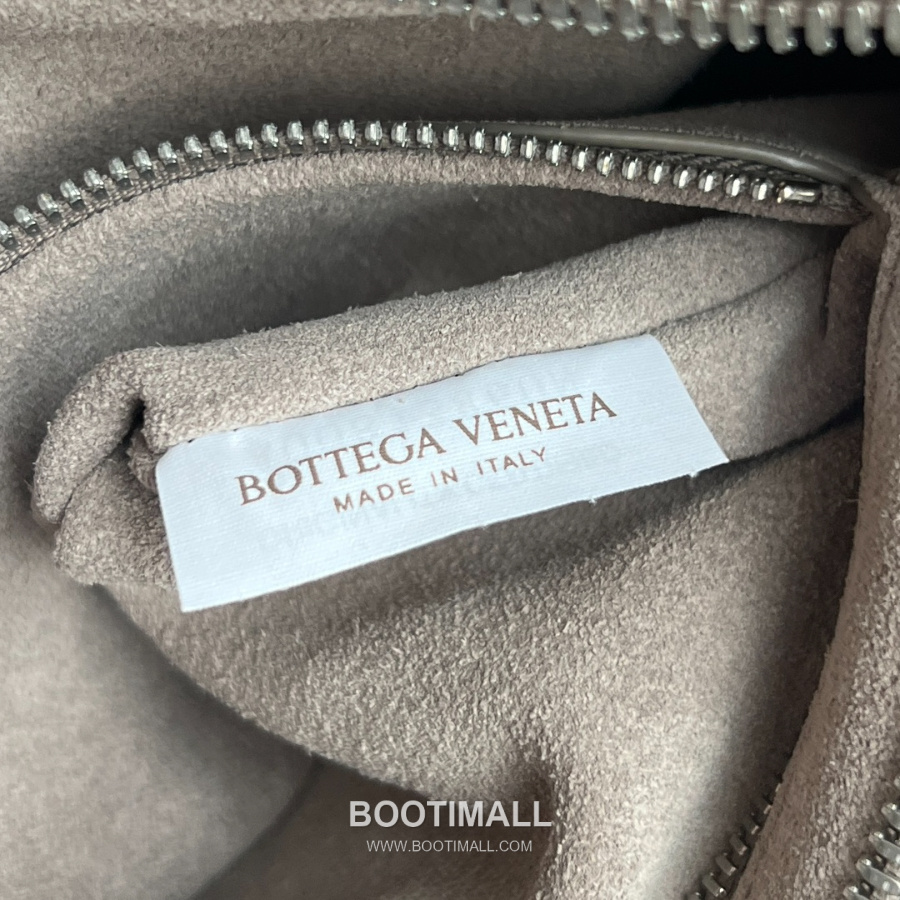 Bottega Veneta Small Veneto Intrecciato 보테가 베네타 스몰 베네토 인트레치아토 크로스바디 백 836918V5RI1 카키베이지 27cm 9