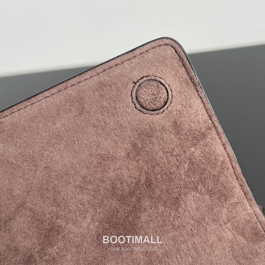 Bottega Veneta Notturno Crossbody 보테가 베네타 노투르노 크로스바디 스웨이드 브라운 21cm 7