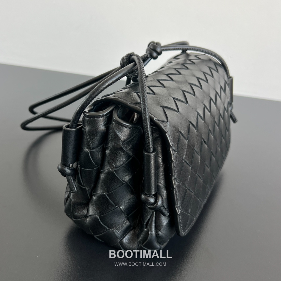 Bottega Veneta Notturno Crossbody 보테가 베네타 노투르노 크로스바디 블랙 21cm 3