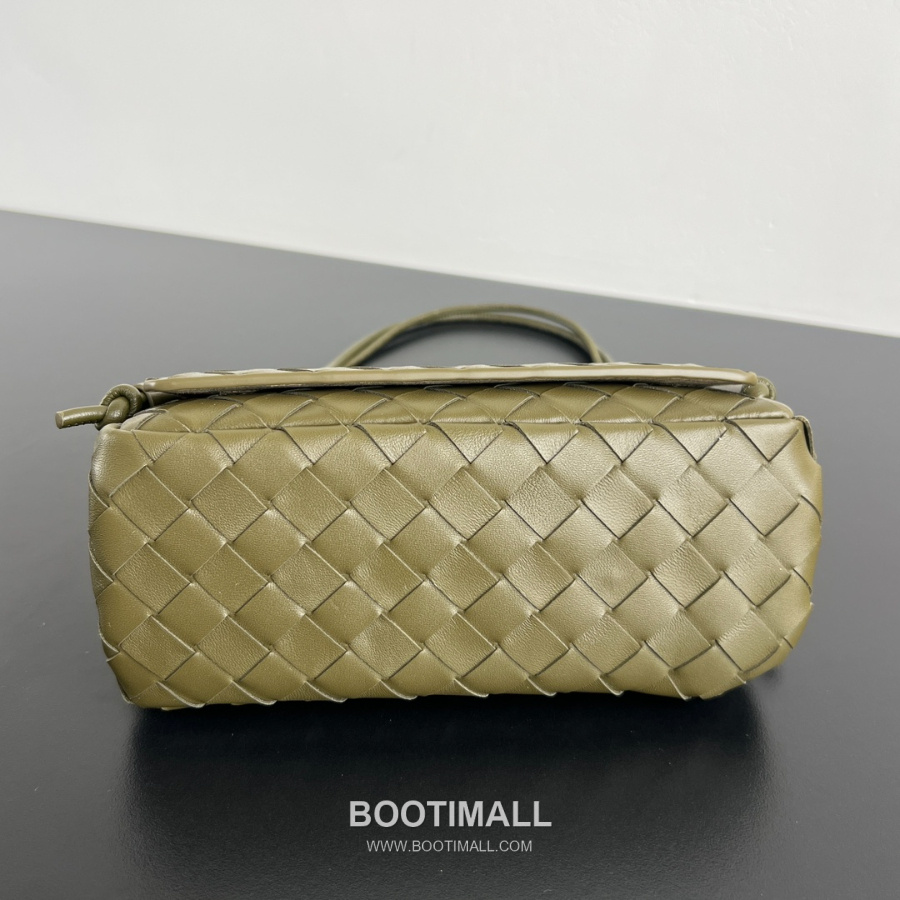 Bottega Veneta Notturno Crossbody 보테가 베네타 노투르노 크로스바디 카키그린 21cm 4