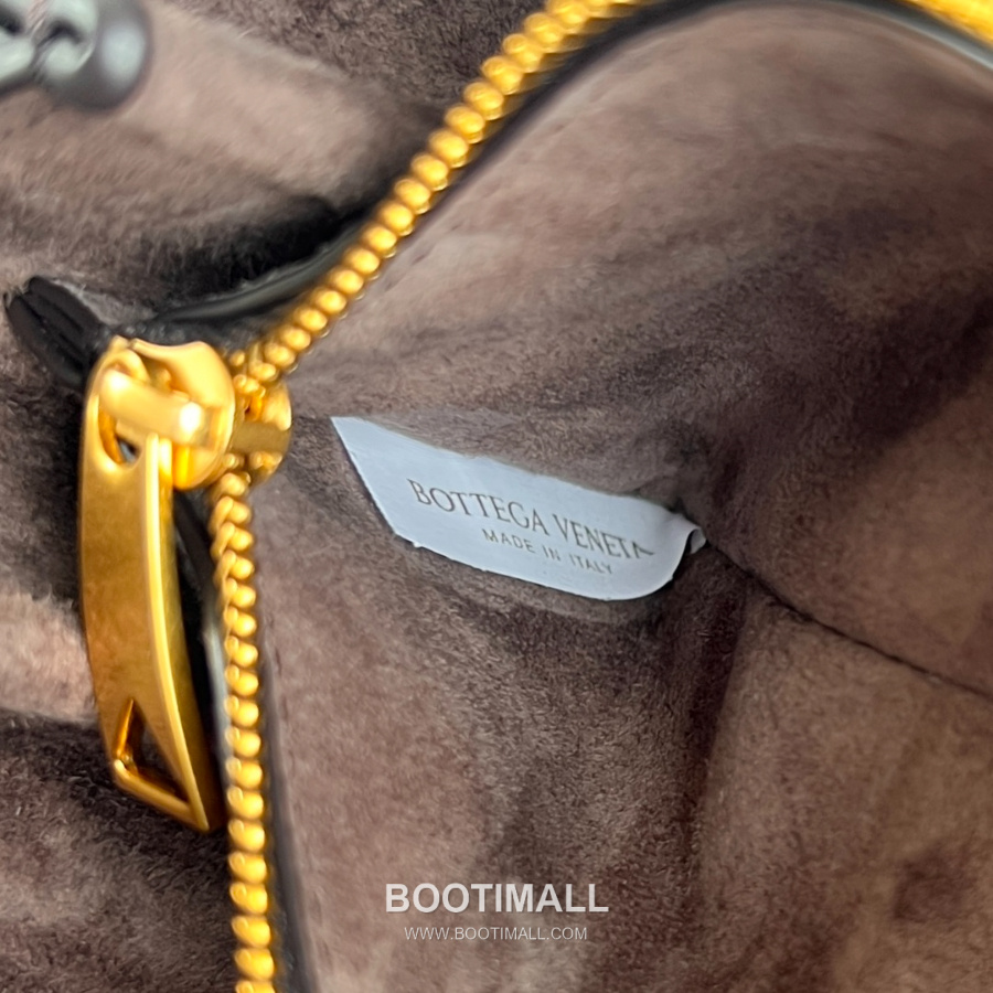 Bottega Veneta Notturno Crossbody 보테가 베네타 노투르노 크로스바디 브라운버건디 21cm 9