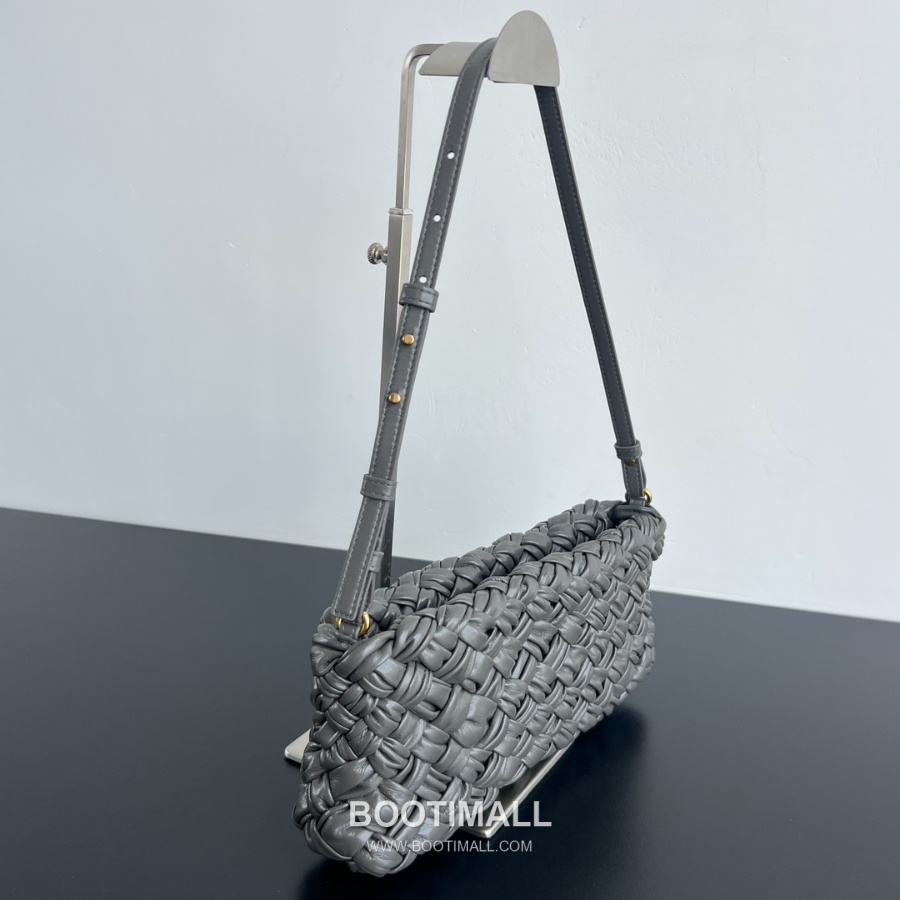 Bottega Veneta Kalimero Cha-Cha Bag 보테가 베네타 칼리메로 차차 숄더백 그레이 28.5cm 2