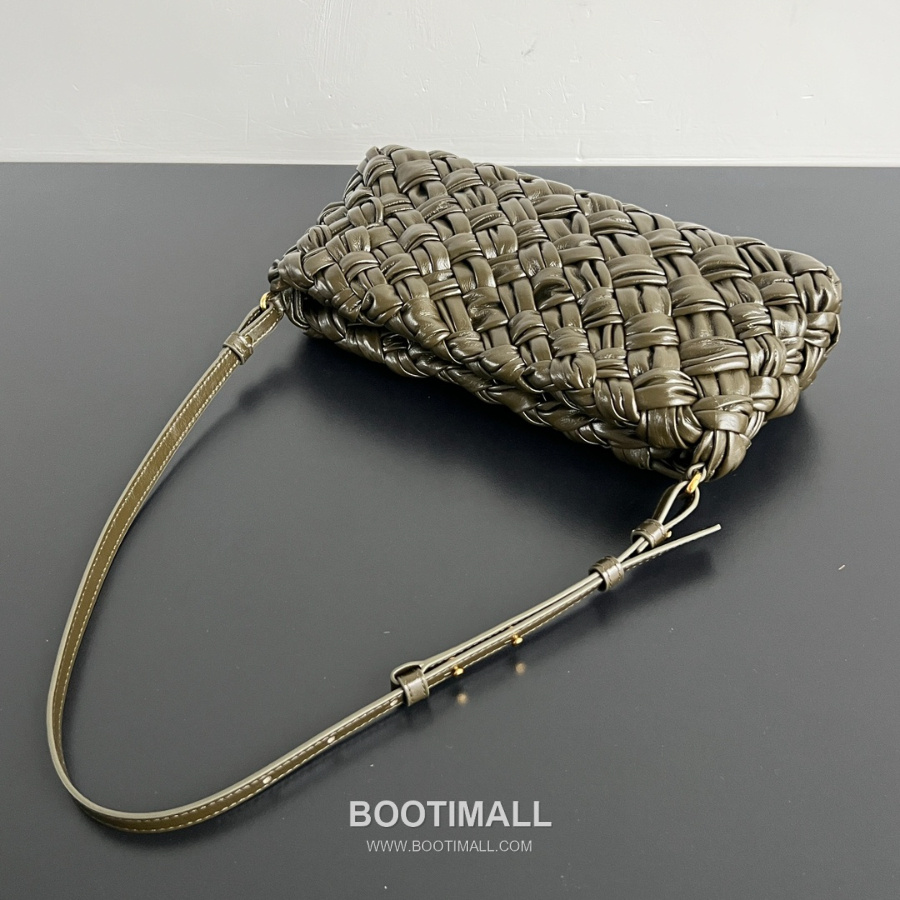 Bottega Veneta Kalimero Cha-Cha Bag 보테가 베네타 칼리메로 차차 숄더백 다크 올리브그린 28.5cm 2