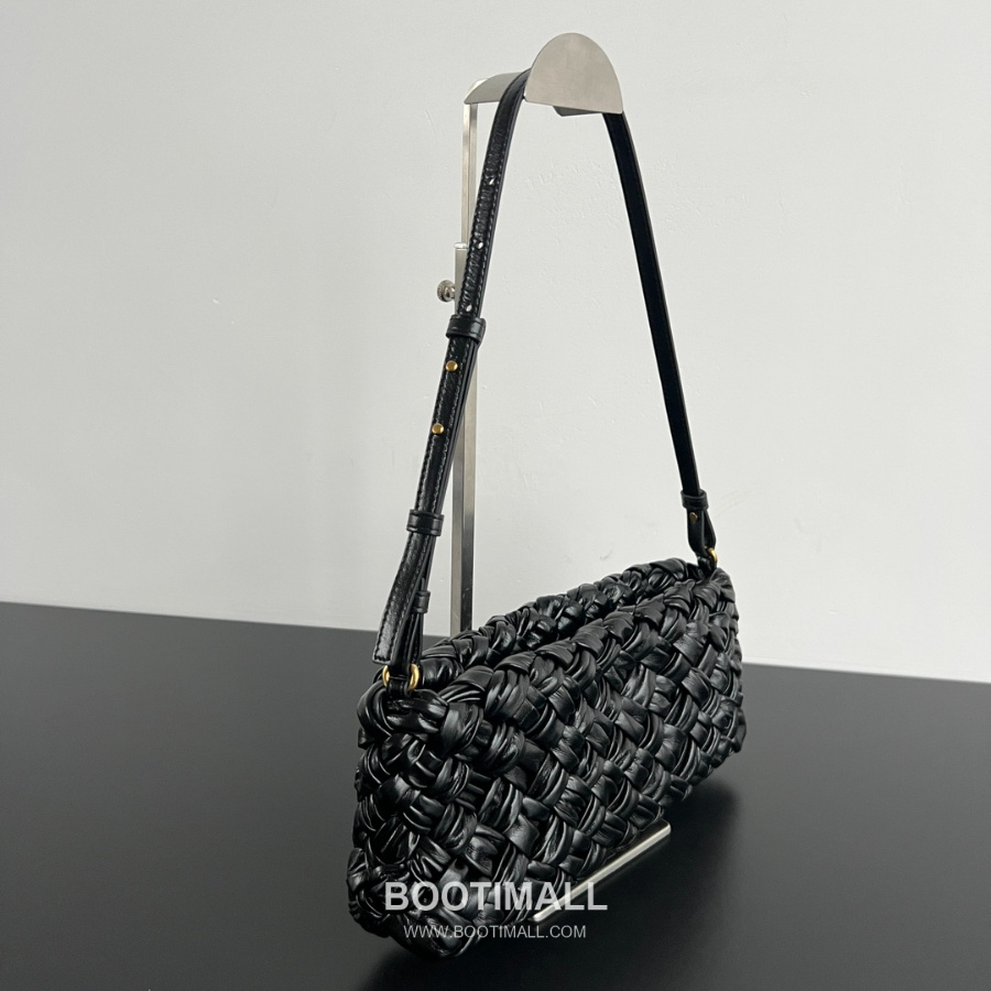 Bottega Veneta Kalimero Cha-Cha Bag 보테가 베네타 칼리메로 차차 숄더백 블랙 28.5cm 3