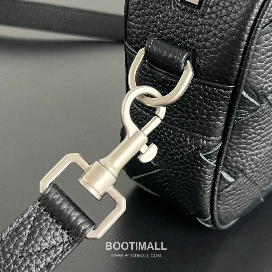 Bottega Veneta Small Intrecciato 보테가 베네타 스몰 인트레치아토 카메라백 블랙 24.5cm 5