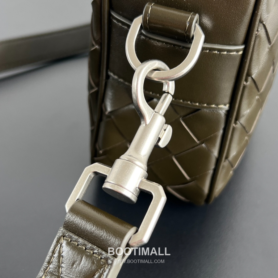 Bottega Veneta Small Intrecciato 보테가 베네타 스몰 인트레치아토 카메라백 민트브라운 24.5cm 5