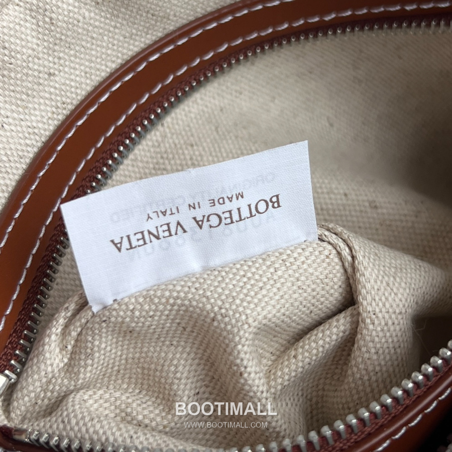 Bottega Veneta Small Intrecciato 보테가 베네타 스몰 인트레치아토 카메라백 화이트 24.5cm 7