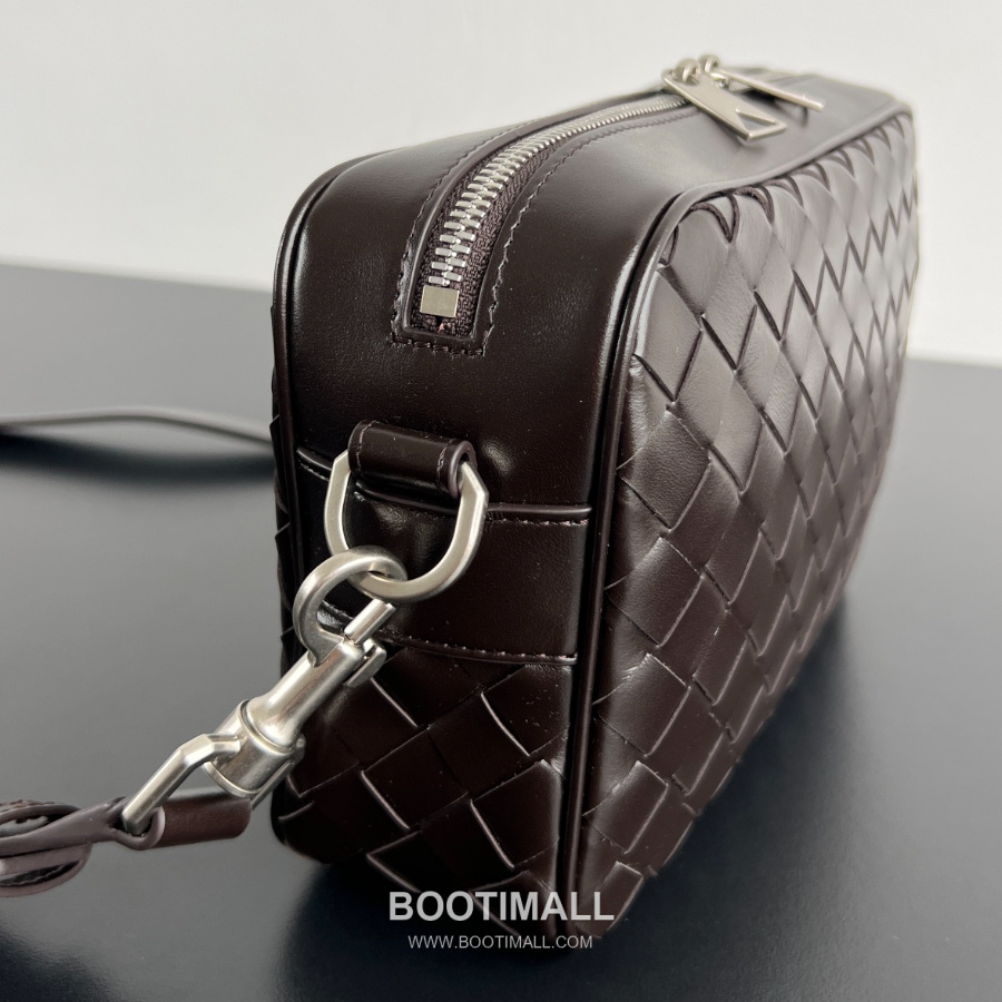 Bottega Veneta Small Intrecciato 보테가 베네타 스몰 인트레치아토 카메라백 다크버건디 24.5cm 2