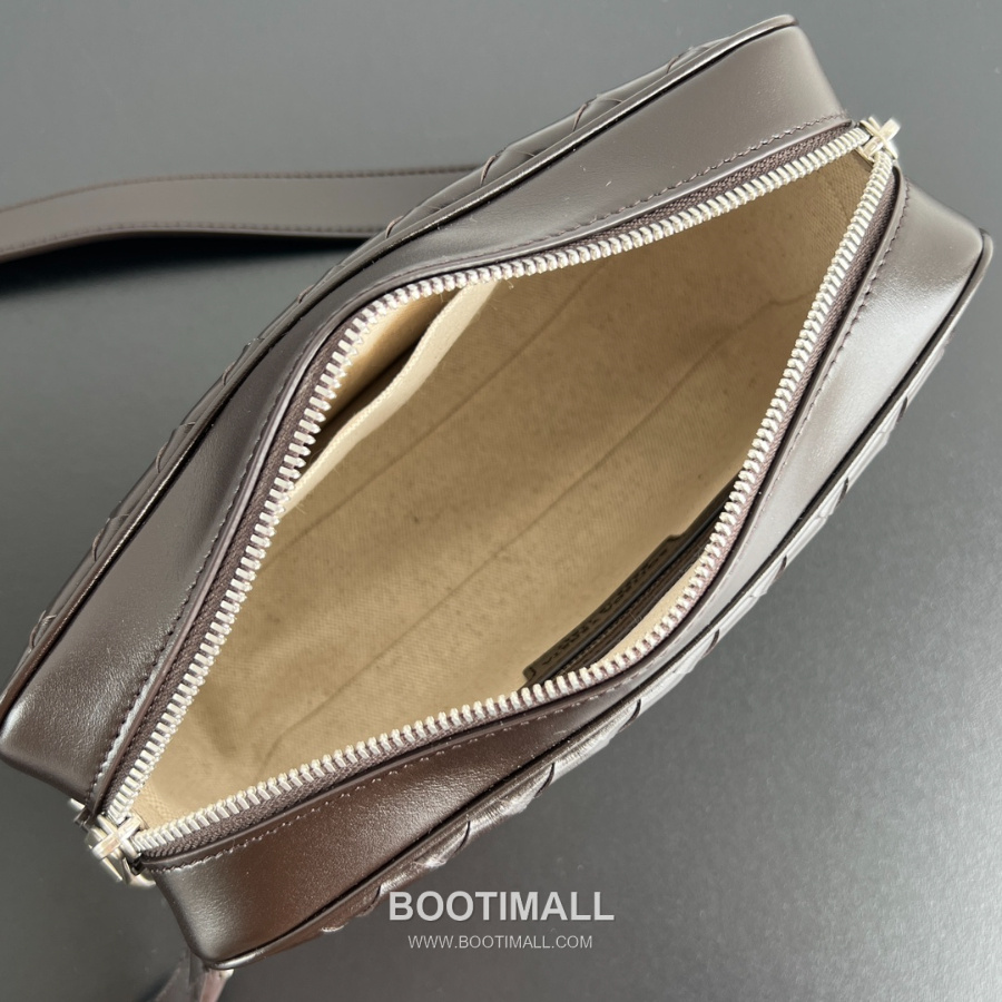 Bottega Veneta Small Intrecciato 보테가 베네타 스몰 인트레치아토 카메라백 다크버건디 24.5cm 7