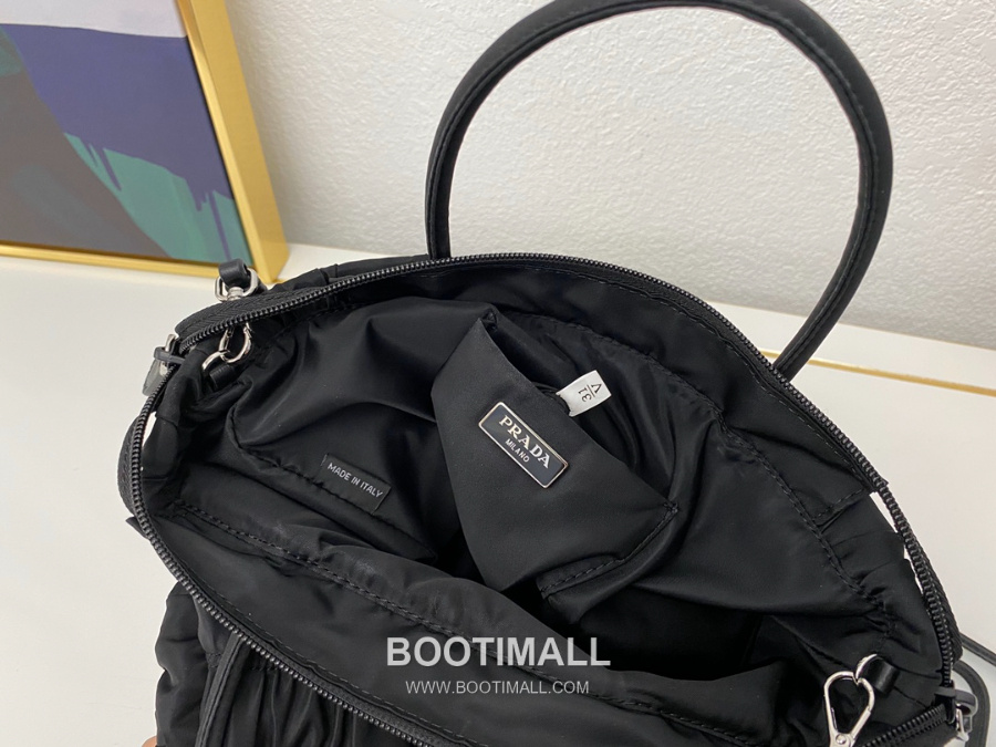 PRADA Re-Edition Nylon Tote Bag 프라다 리에디션 나일론 고프레 토트백 1BG321(가로 23cm) 9