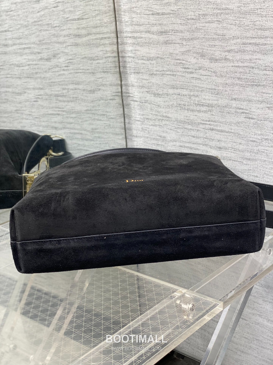 Dior Voyage Hobo Bag 디올 보야주 호보백 라지 블랙 스웨이드 레더 트림 금장 34cm 7
