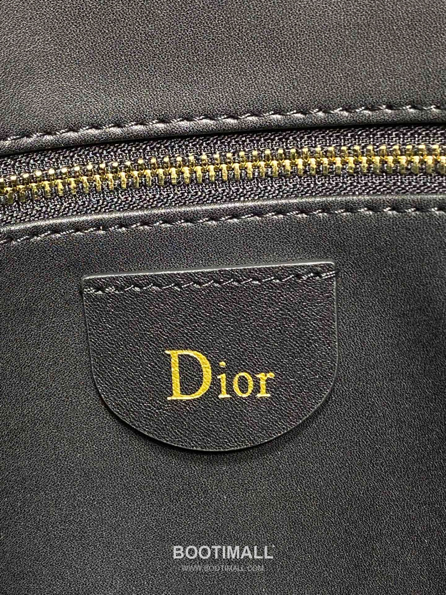 Dior Voyage Hobo Bag 디올 보야주 호보백 라지 블랙 스웨이드 레더 트림 금장 34cm 9