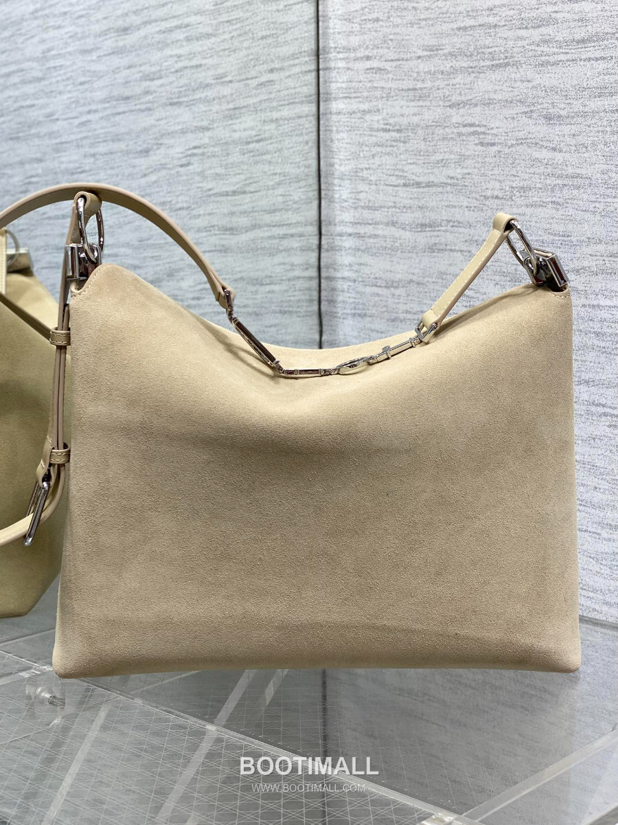 Dior Voyage Hobo Bag 디올 보야주 호보백 라지 베이지 스웨이드 레더 트림 은장 34cm 4