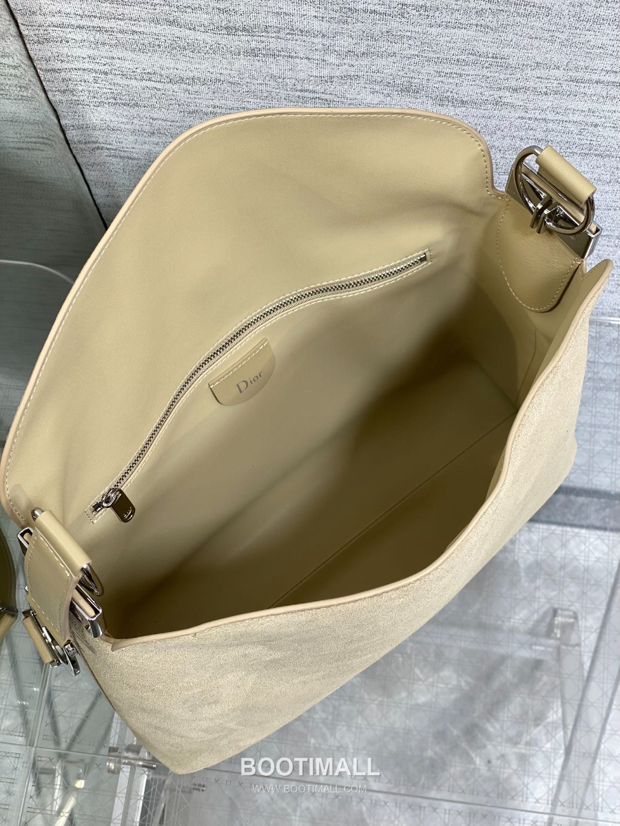 Dior Voyage Hobo Bag 디올 보야주 호보백 라지 베이지 스웨이드 레더 트림 은장 34cm 7