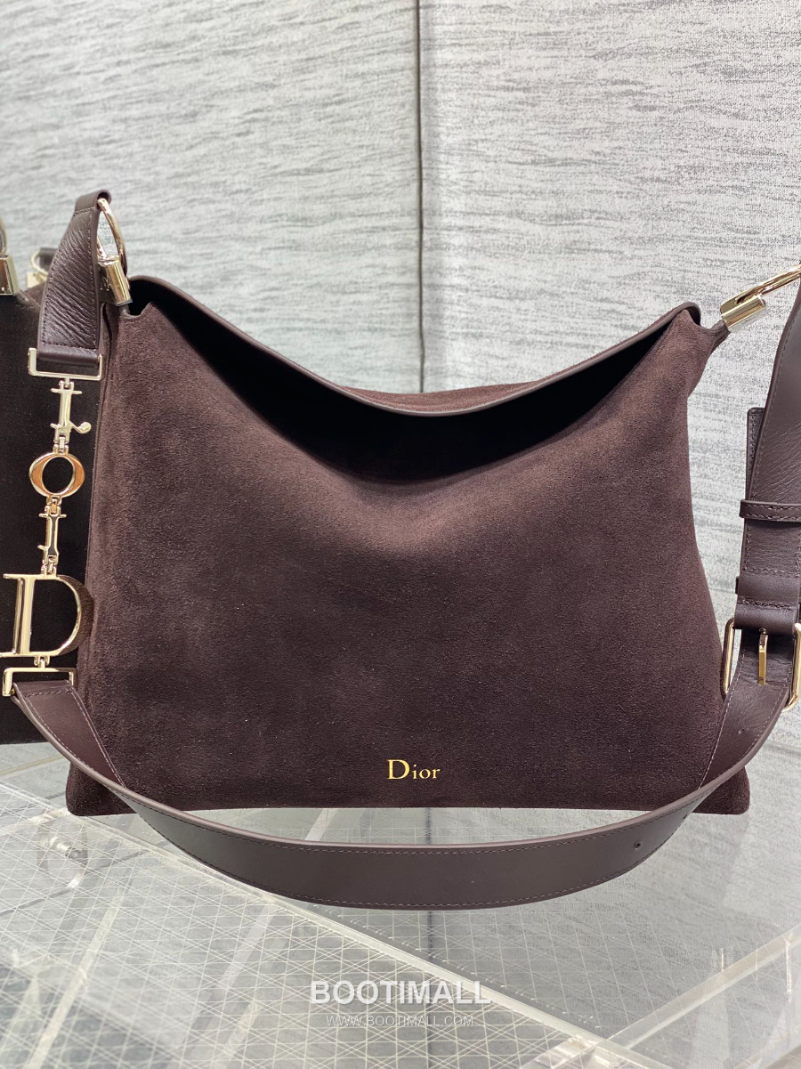 Dior Voyage Hobo Bag 디올 보야주 호보백 라지 버건디브라운 스웨이드 레더 트림 금장 34cm 1