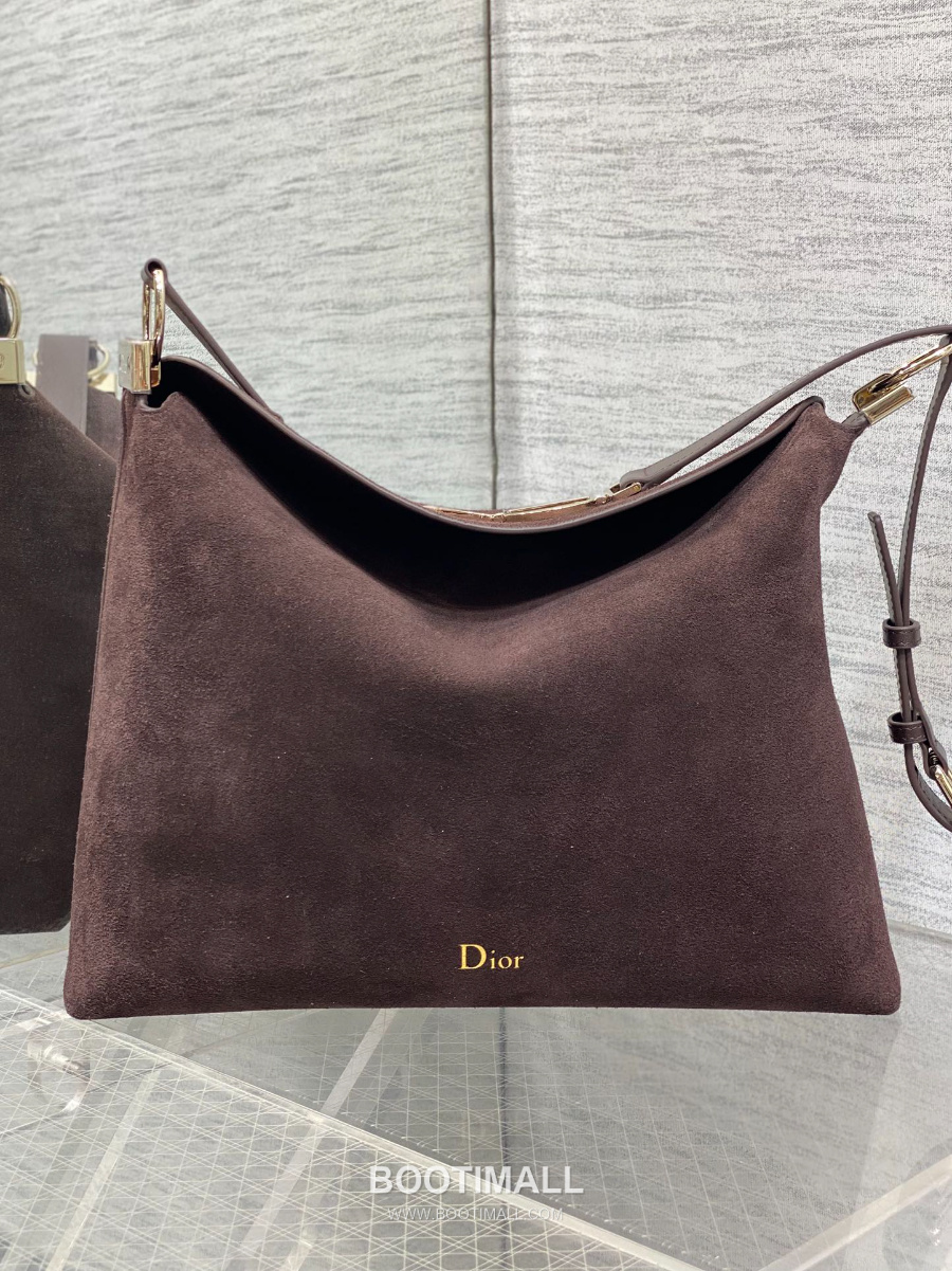 Dior Voyage Hobo Bag 디올 보야주 호보백 라지 버건디브라운 스웨이드 레더 트림 금장 34cm 2