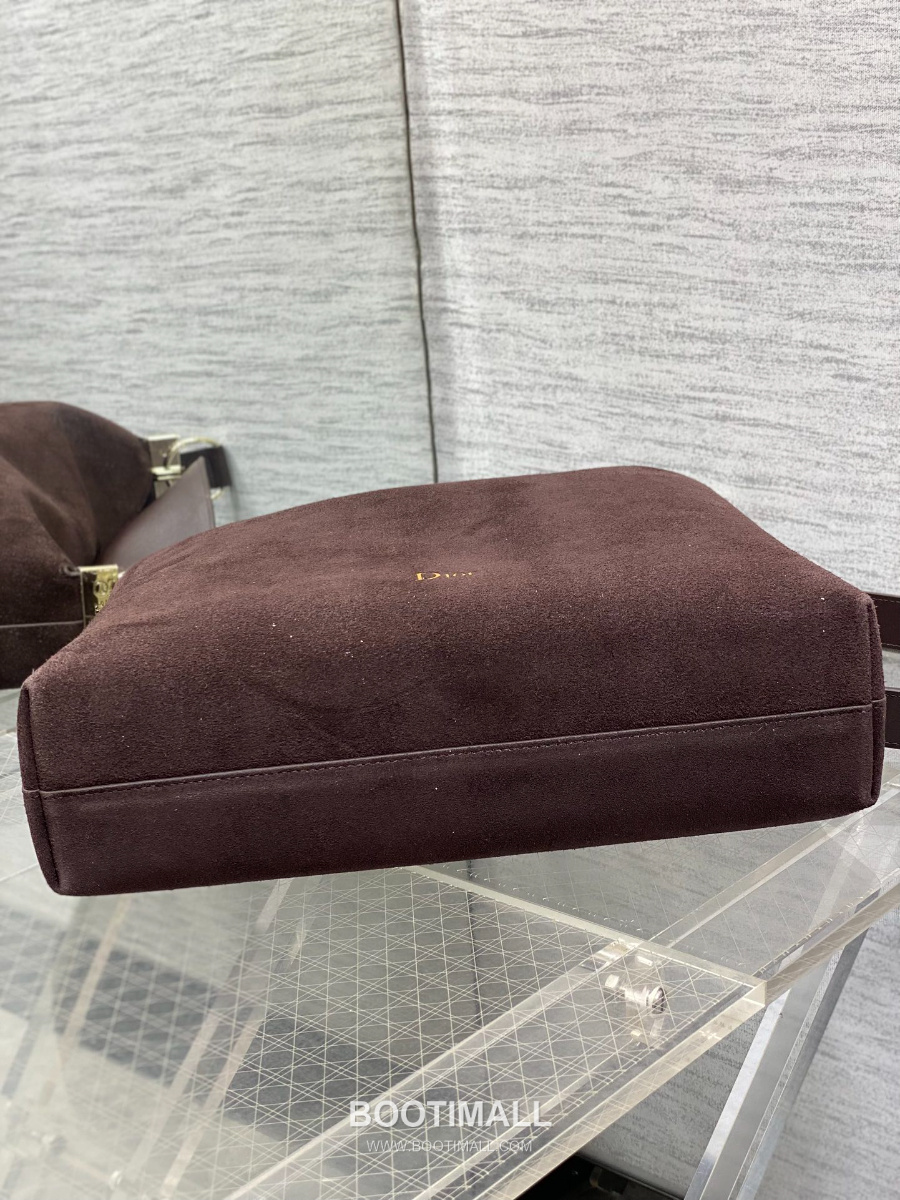 Dior Voyage Hobo Bag 디올 보야주 호보백 라지 버건디브라운 스웨이드 레더 트림 금장 34cm 7