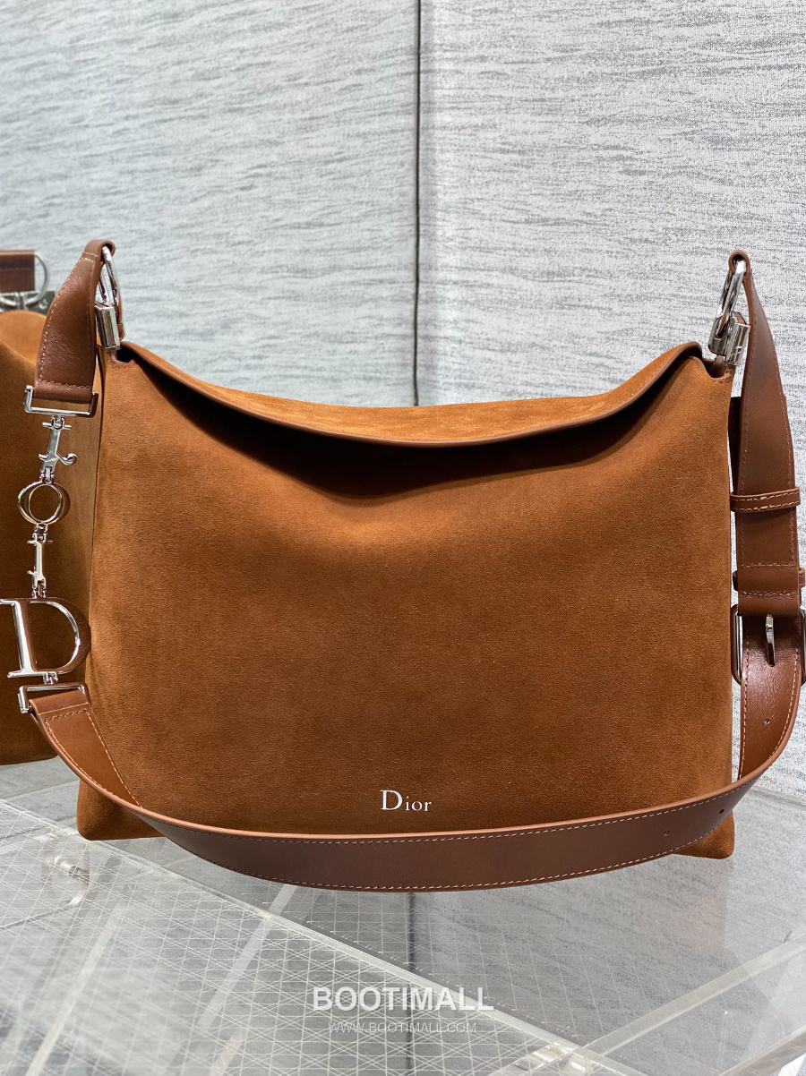 Dior Voyage Hobo Bag 디올 보야주 호보백 라지 브라운 스웨이드 레더 트림 은장 34cm 1