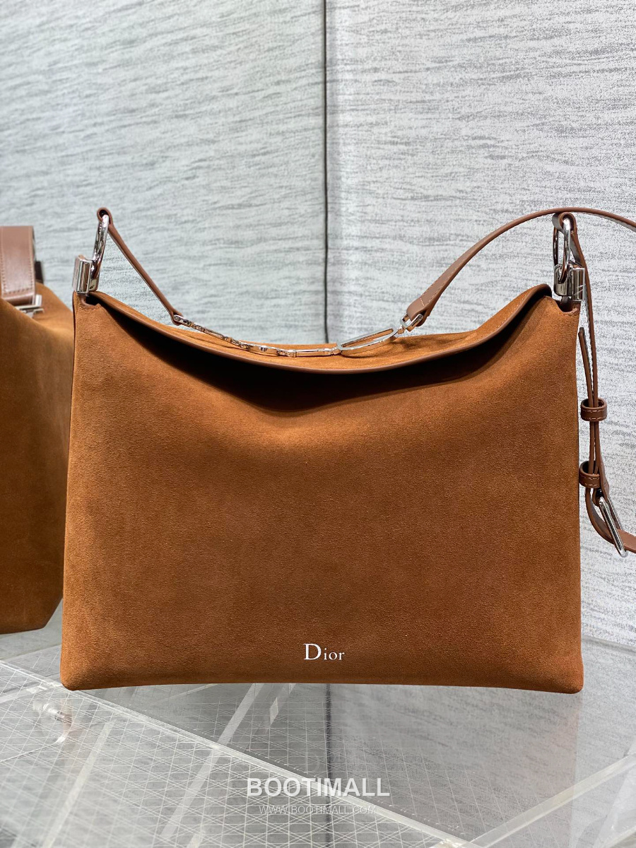 Dior Voyage Hobo Bag 디올 보야주 호보백 라지 브라운 스웨이드 레더 트림 은장 34cm 2