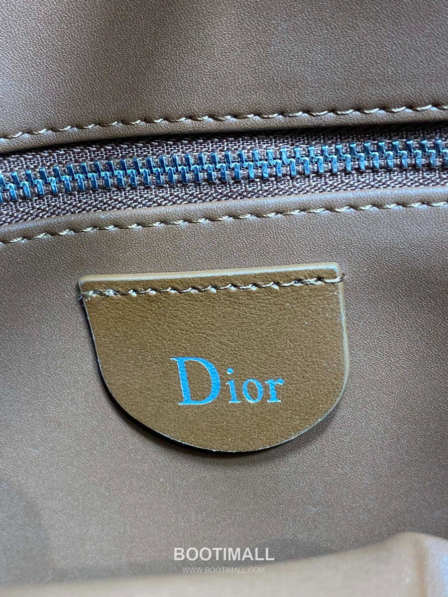 Dior Voyage Hobo Bag 디올 보야주 호보백 라지 브라운 스웨이드 레더 트림 은장 34cm 9