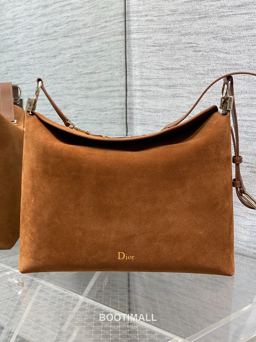 Dior Voyage Hobo Bag 디올 보야주 호보백 라지 브라운 스웨이드 레더 트림 금장 34cm 2