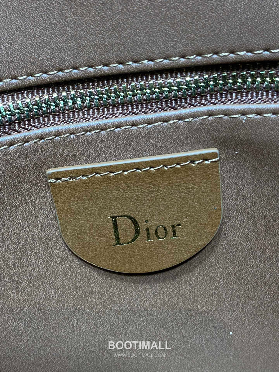 Dior Voyage Hobo Bag 디올 보야주 호보백 라지 브라운 스웨이드 레더 트림 금장 34cm 9
