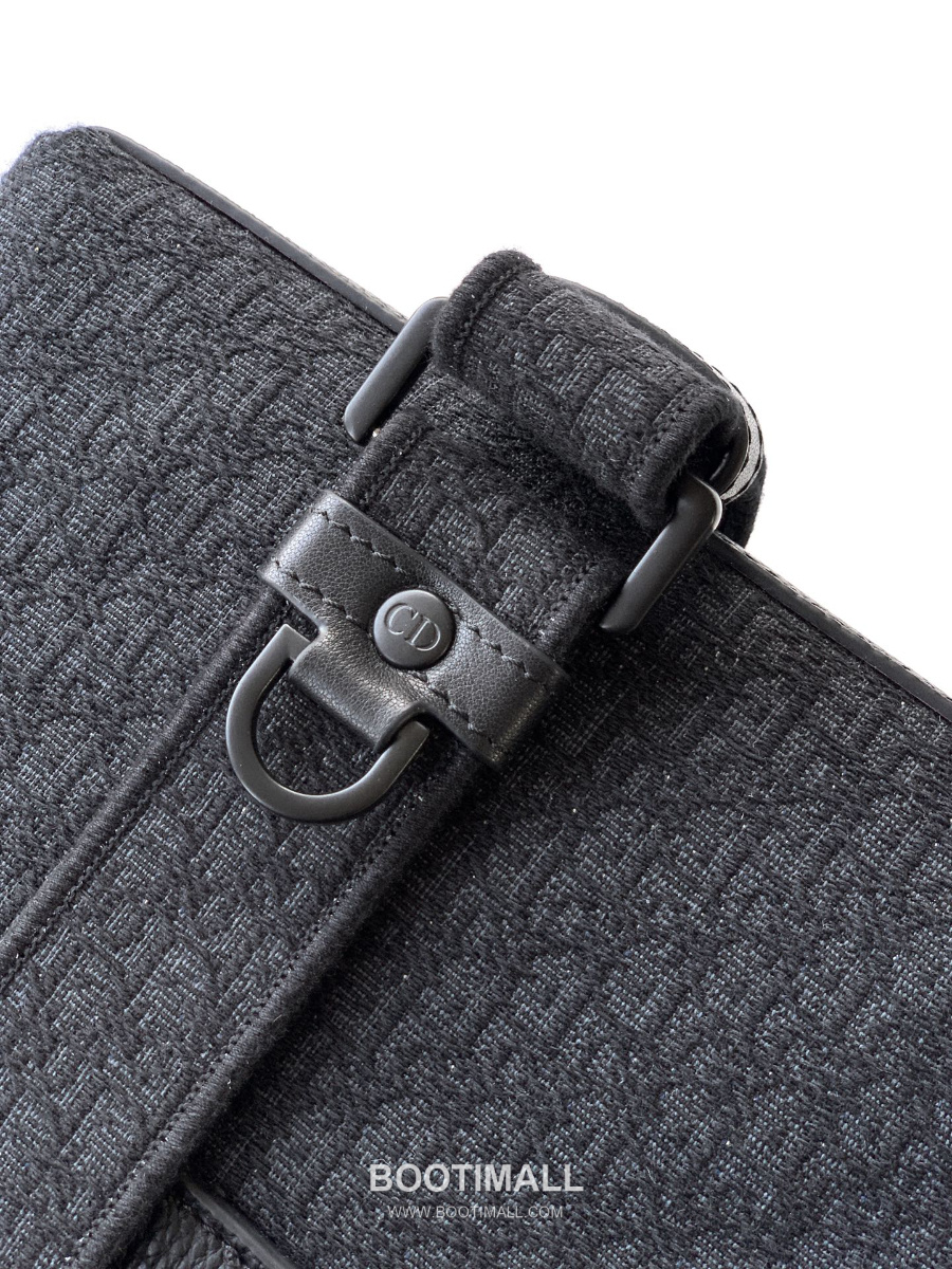 Mini Dior Daily Messenger Bag with Flap 디올 마이크로 오블리크 자카드 미니 플랩 메신저백 블랙 20cm 11