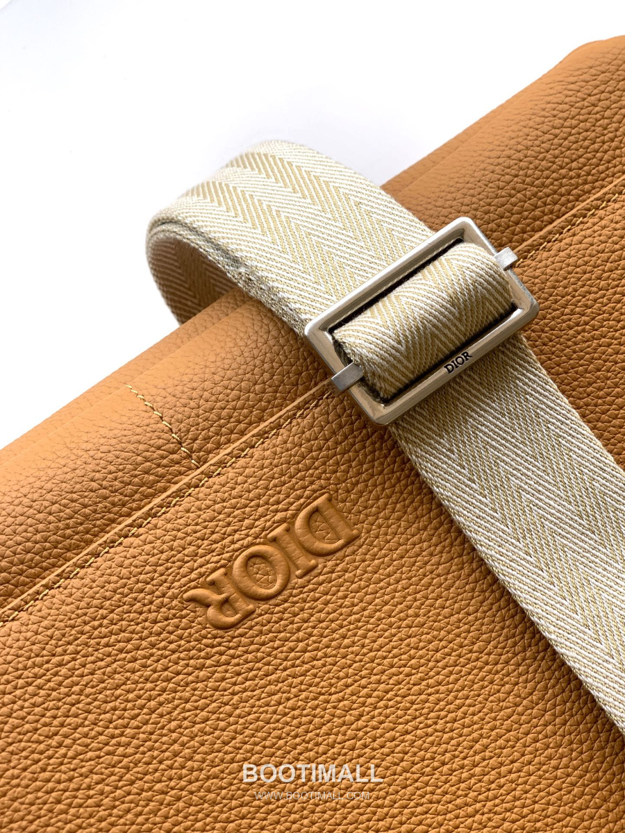 Dior Privé Flap Messenger Bag 디올 프리베 플랩 메신저백 브라운 Dior Icons 카프스킨 33cm 10