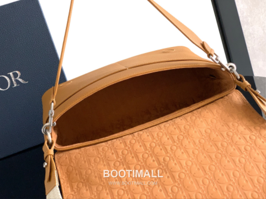 Dior Privé Flap Messenger Bag 디올 프리베 플랩 메신저백 브라운 Dior Icons 카프스킨 33cm 12