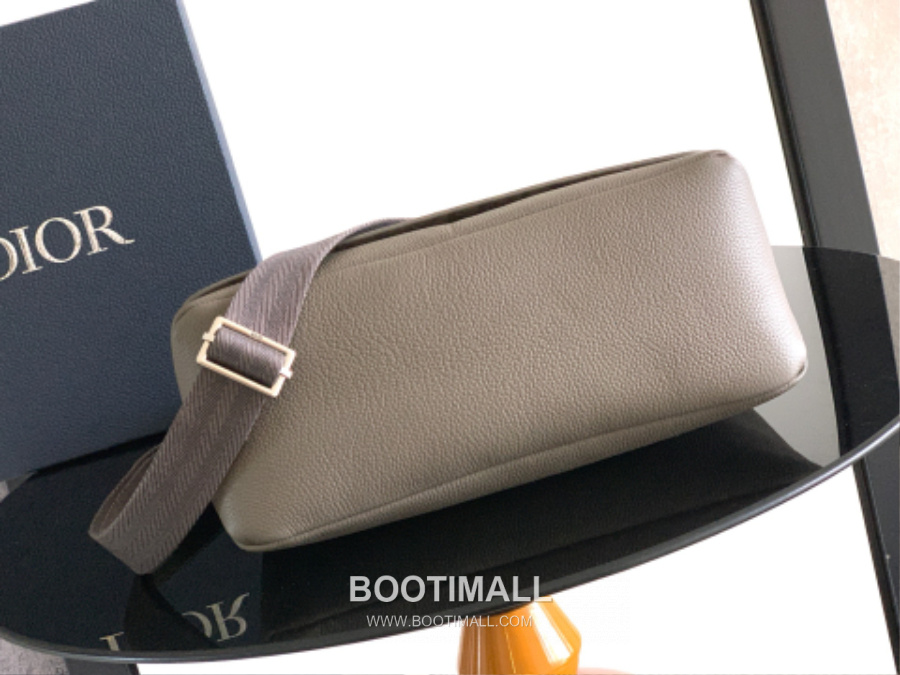 Dior Privé Flap Messenger Bag 디올 프리베 플랩 메신저백 카키 Dior Icons 카프스킨 33cm 8