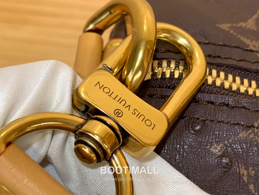 Louis Vuitton Speedy P9 Bandoulière 루이비통 모노그램 스피디 P9 반둘리에 40 위켄더 백 M24419 40cm 25