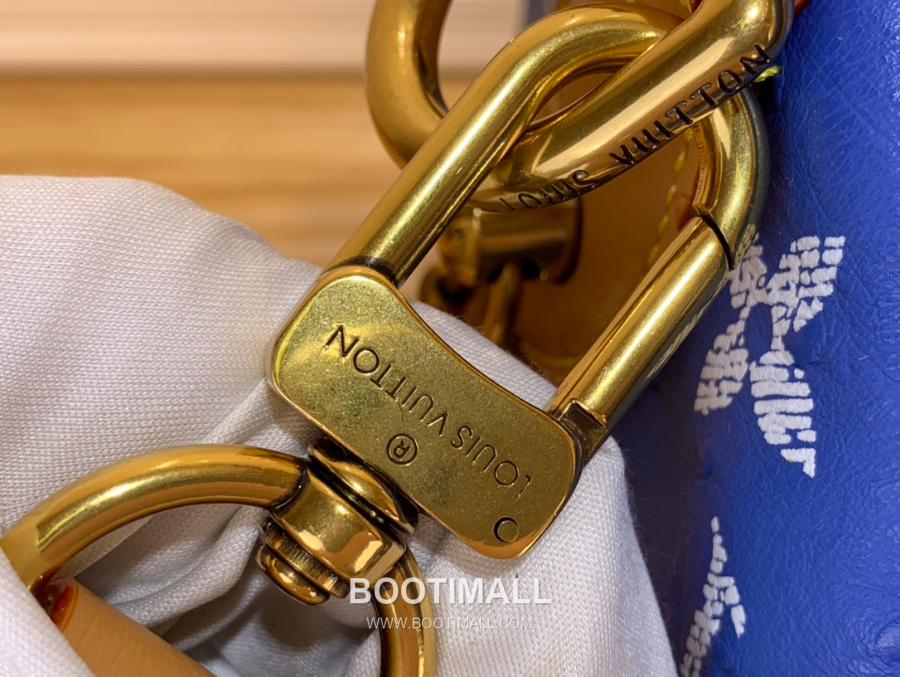 Louis Vuitton Speedy P9 Bandoulière 루이비통 모노그램 스피디 P9 반둘리에 40 위켄더 백 블루 N88228 40cm 24