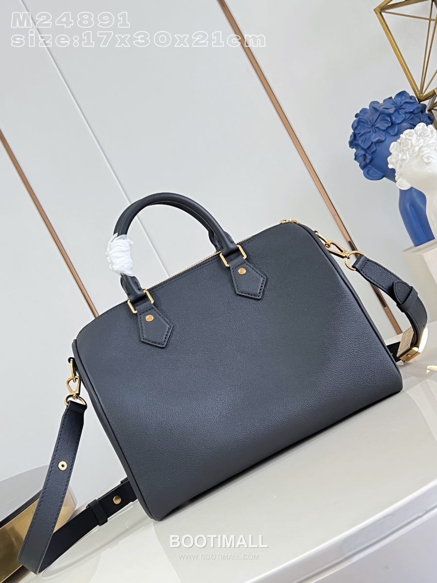 Louis Vuitton Speedy Soft 30 루이비통 스피디 소프트 30 로우 키 블랙 카우하이드 레더 30cm 14