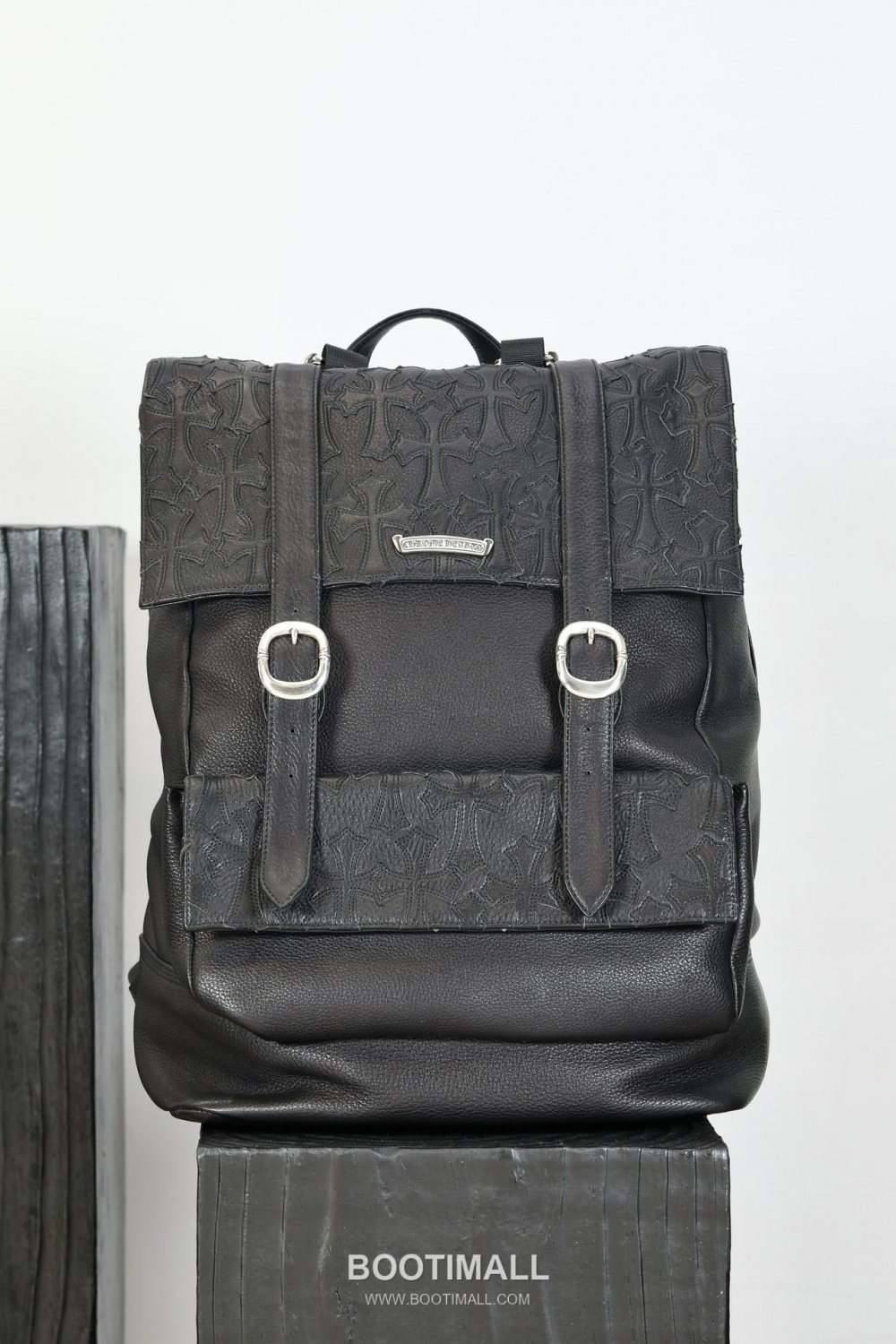 Chrome Hearts 크롬하츠 크로스 플랩 라지 백팩 K001 그레인 카우하이드 & 실버 925 하드웨어 50cm 8