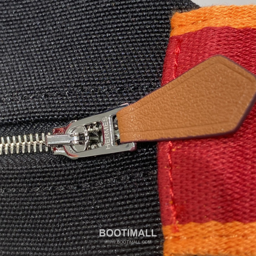 Hermès Bride-A-Brac Pouch 에르메스 브리드아브락 파우치 토일 캔버스 & 자수 H 디테일 블랙 25cm 8