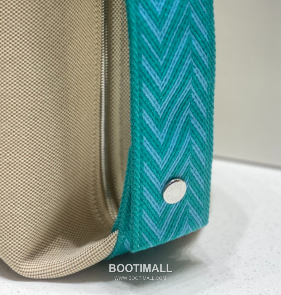 Hermès Bride-A-Brac Pouch 에르메스 브리드아브락 파우치 토일 캔버스 & 자수 H 디테일 베이지/민트 25cm 5